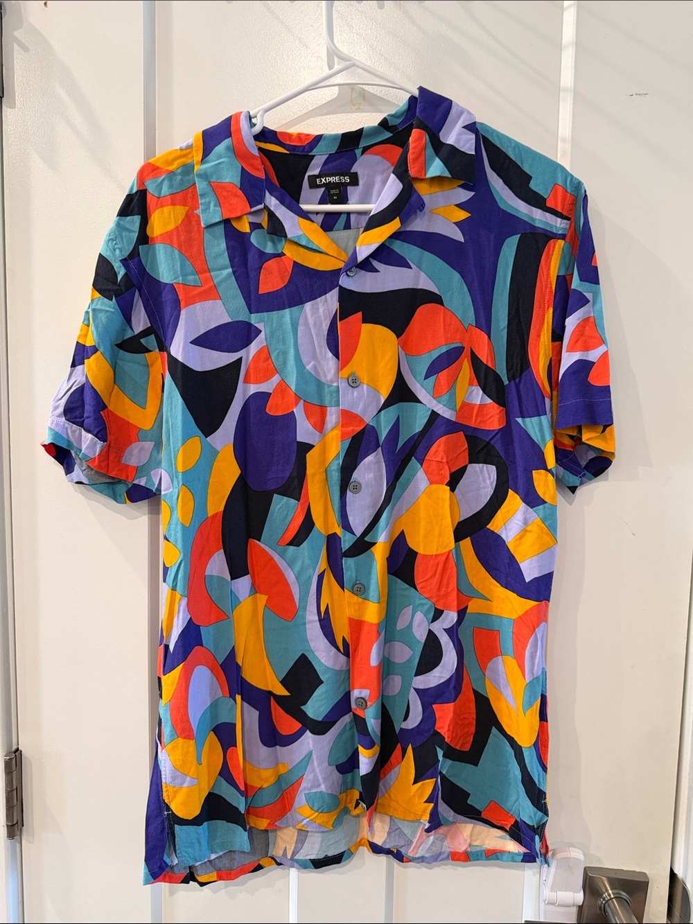 Express Multicolor Abstract Short-Sleeve Button-Up Shirt